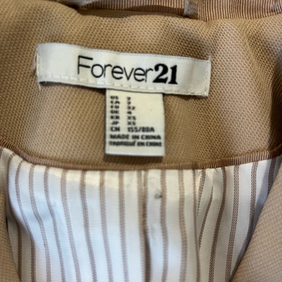 Tan blazer - Picture 3 of 3